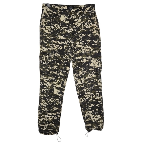 Boohoo MAN Other - Boohoo MAN Men Relaxed Toggle Hem Pixilated Modal Green Camo Cargo Pants Size 26